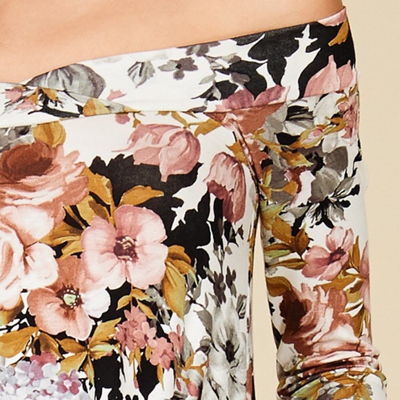 ❌ SOLD ❌ Floral Off The Shoulder Dress, Size S, NWT - Picture 3 of 9